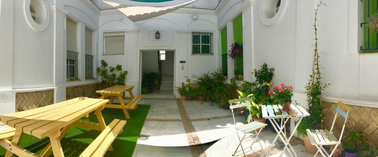 Baobab Hostal Ел Пуерто де Санта Мария Екстериор снимка